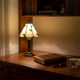 LEAFORA | RETRO GLASS LAMP IN THE SHAPE OF A LEAF