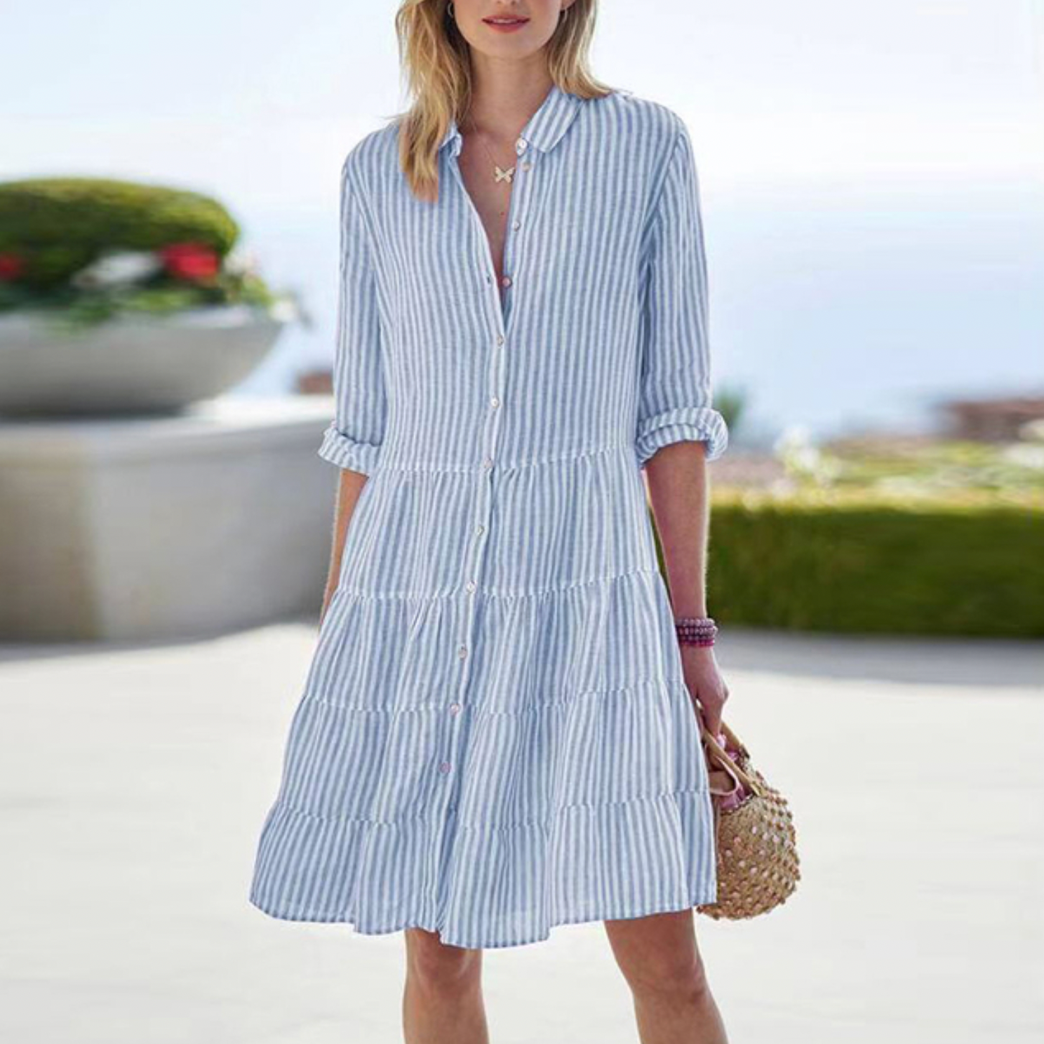 Vestit mini amb camisa abotonada a ratlles i mànigues llargues per a dona